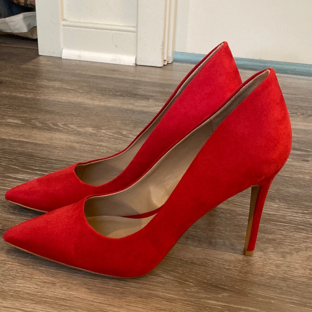 Red Pump Heels